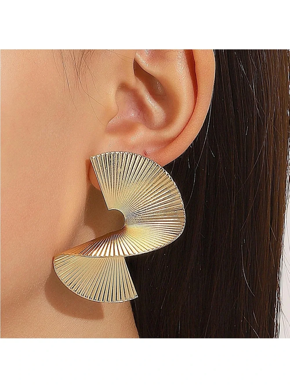 Gold Sculptural Fan Drop Earrings - Elegant Women's Accessories
